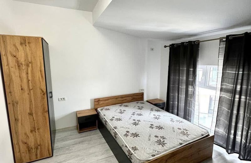 Location d’un appartement récemment rénové de 3 pièces, 6ᵉ secteur, quartier Chiajna, Bucarest, Roumanie
